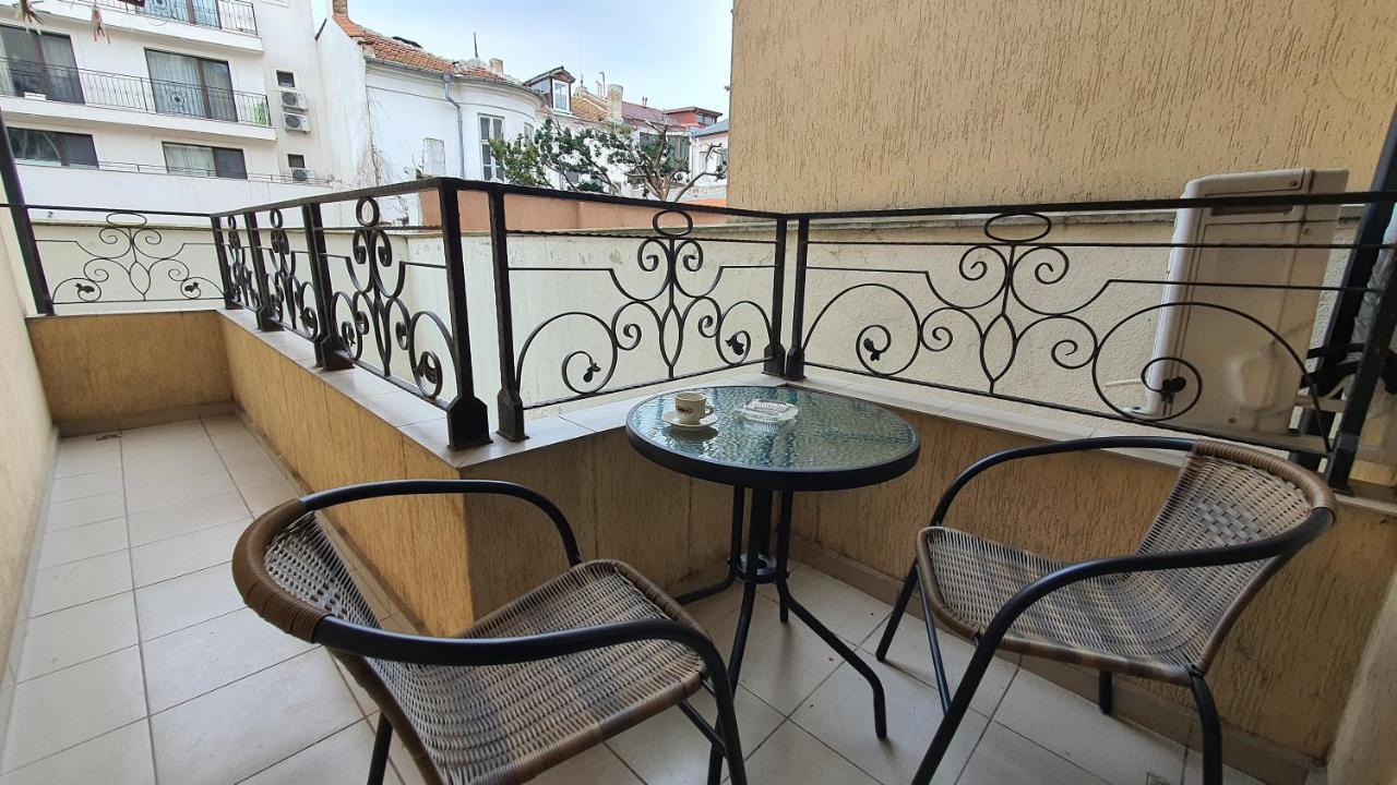 Апартаменти Minimalistic 1Br Flat With A Parking Spot Варна Екстер'єр фото